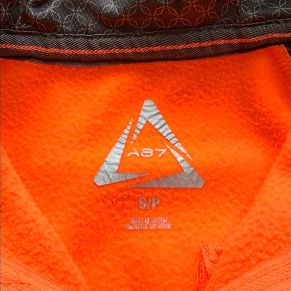 Sweatshirt - Picture 2 of 2